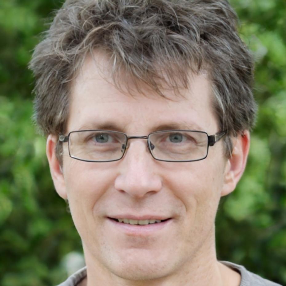 Bagus Wibisono instruktur program trading